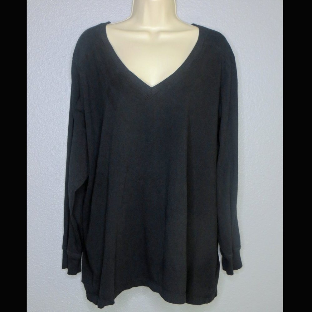 Avenue “The V Jersey” Black Top 30/32 (4X) NWOT